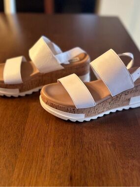 Steve Madden White Cork Platform Wedge Sandals